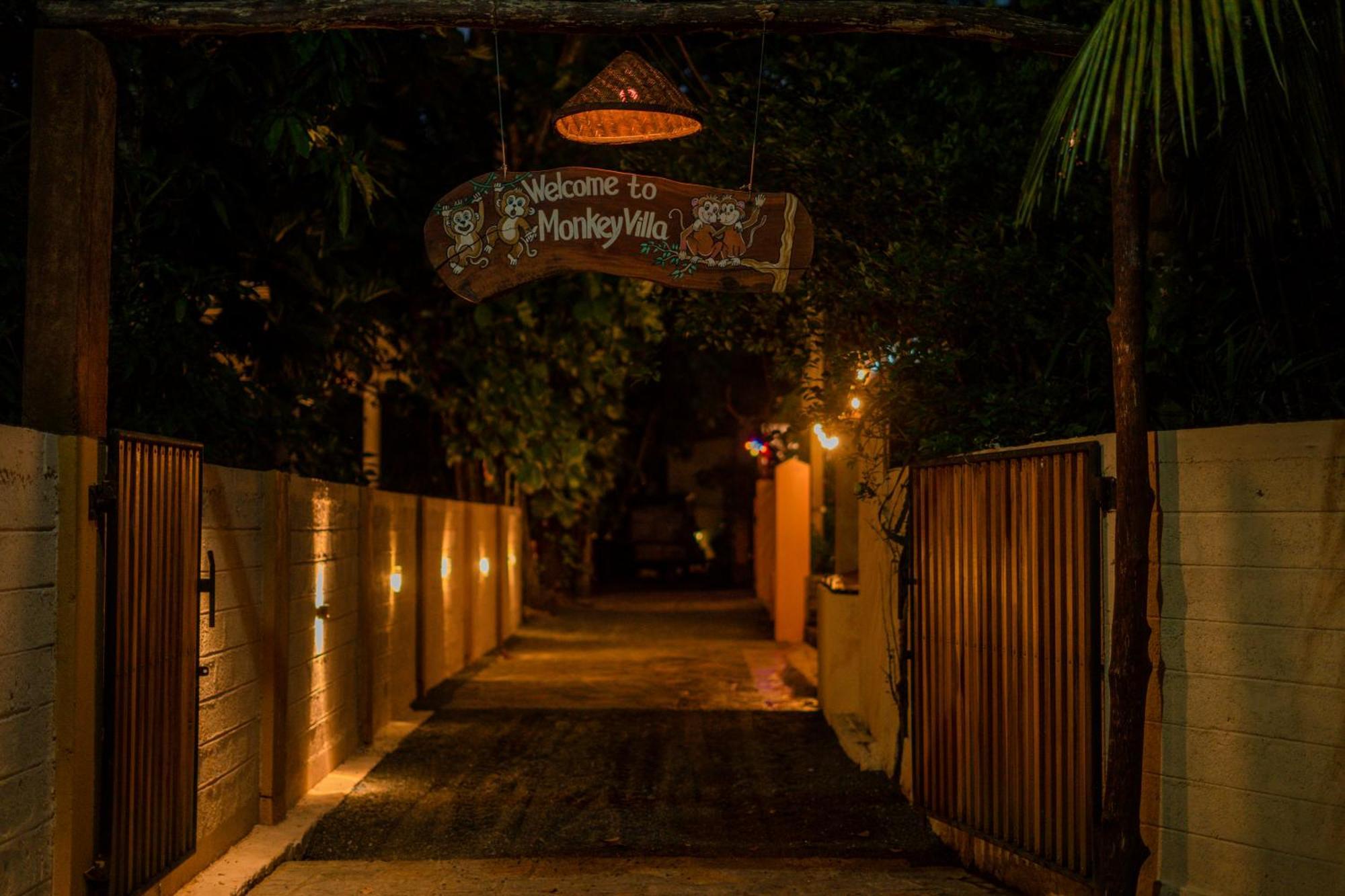 Monkey Villa Hikkaduwa Eksteriør billede